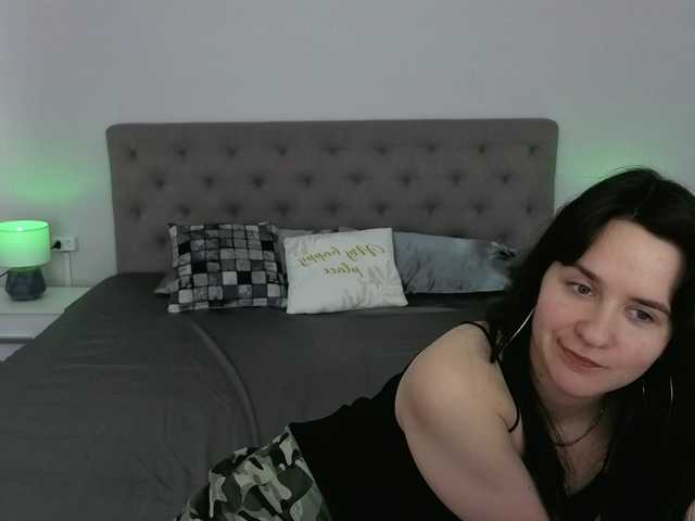 BerryDiva's BongaCams show and profile