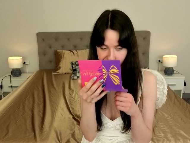 BerryDiva's BongaCams show and profile