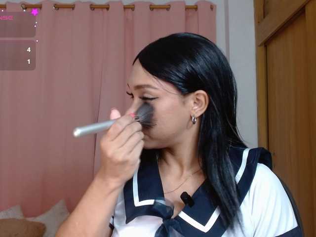 idalisVanucci's BongaCams show and profile