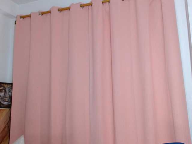 idalisVanucci's BongaCams show and profile