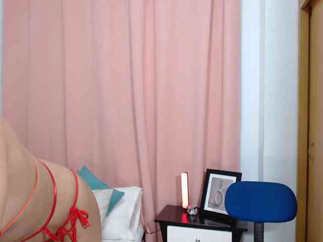 idalisVanucci webcam