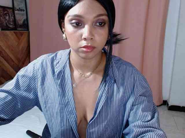 idalisVanucci webcam