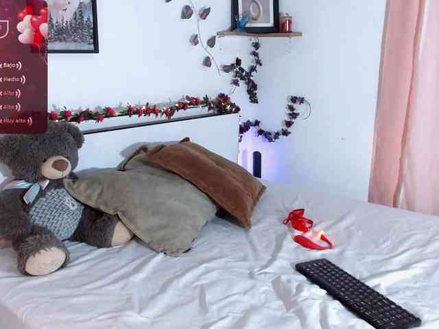 idalisVanucci webcam