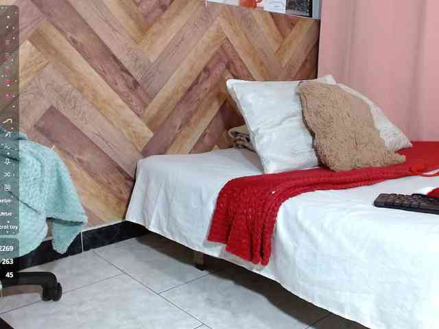 idalisVanucci webcam