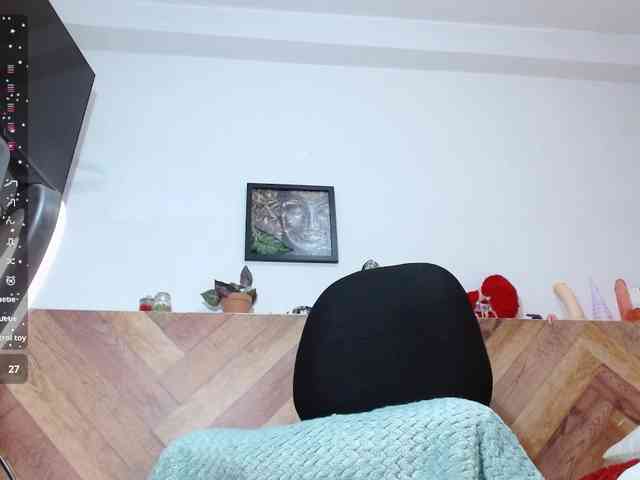 idalisVanucci idalisVanucci