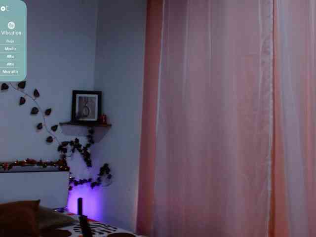 idalisVanucci webcam