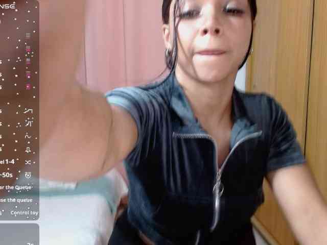 idalisVanucci webcam