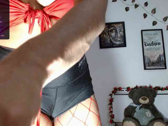 idalisVanucci webcam
