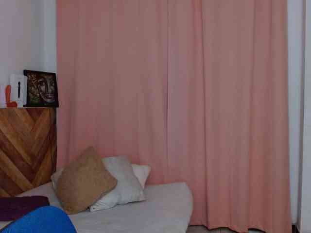 idalisVanucci webcam