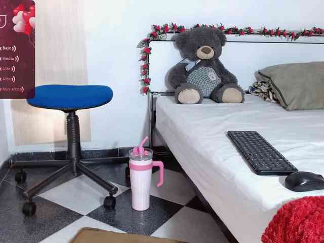 idalisVanucci webcam