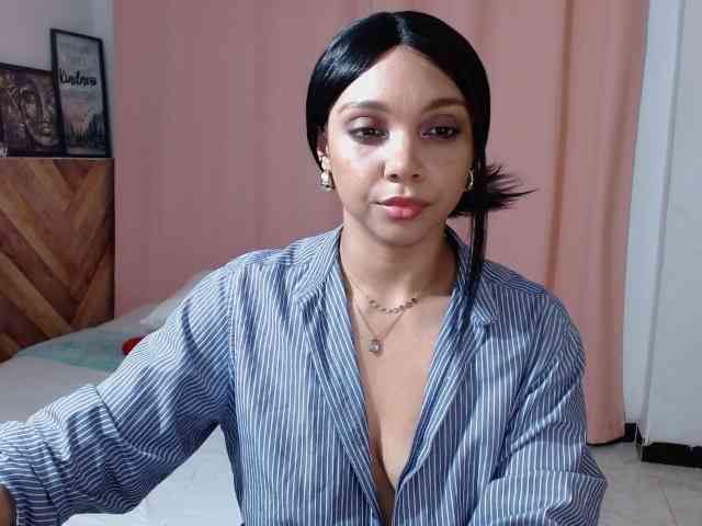 idalisVanucci webcam