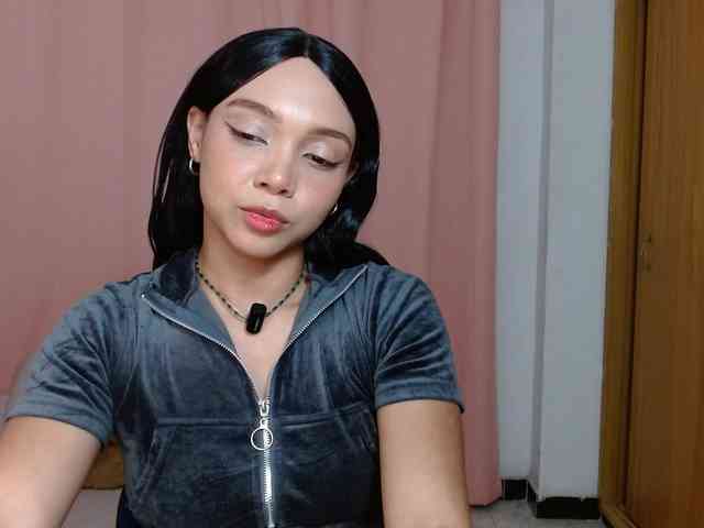 idalisVanucci webcam