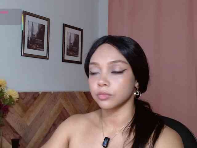 idalisVanucci webcam