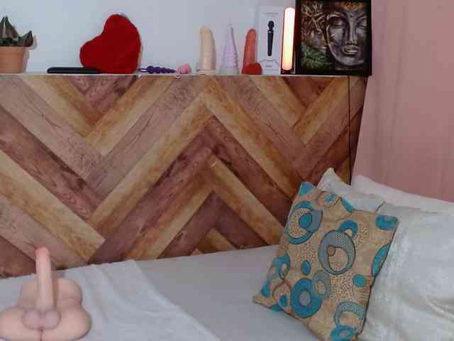 idalisVanucci webcam