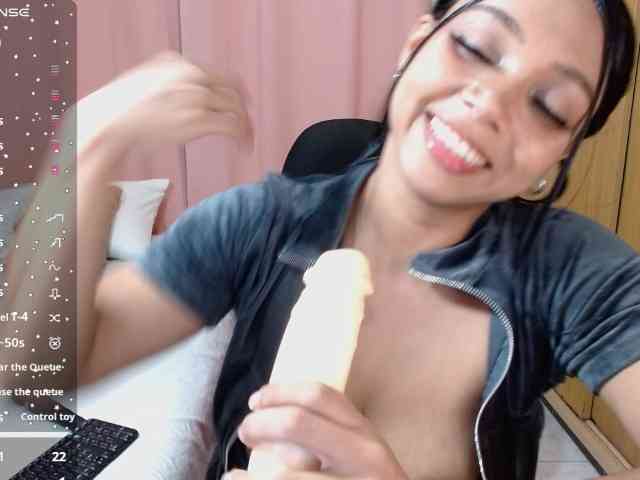 idalisVanucci webcam