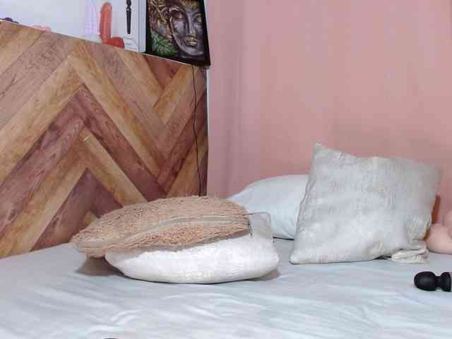 idalisVanucci webcam