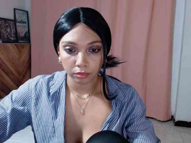 idalisVanucci webcam