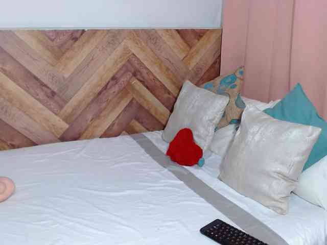 idalisVanucci webcam