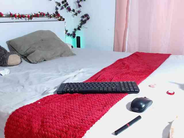 idalisVanucci webcam