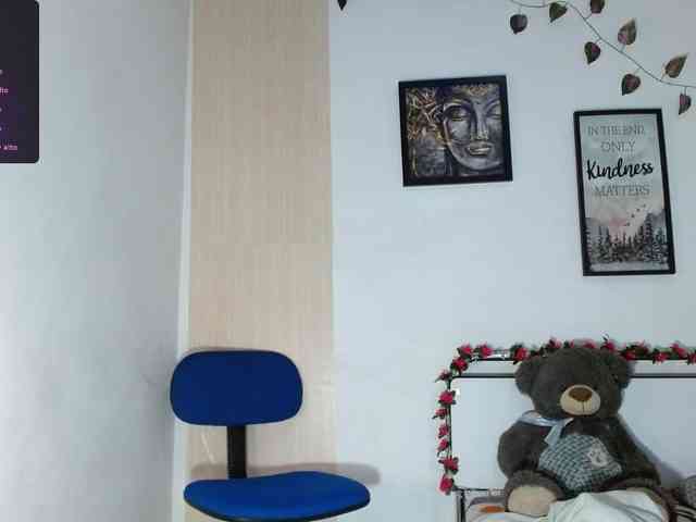 idalisVanucci webcam