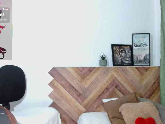 idalisVanucci webcam