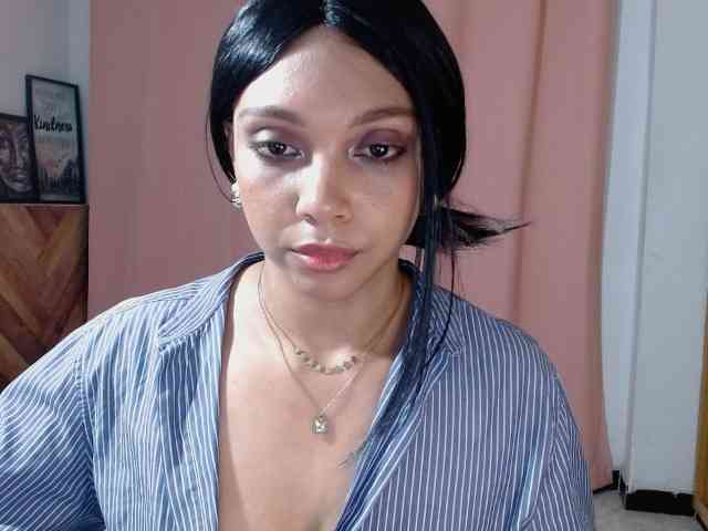 idalisVanucci webcam