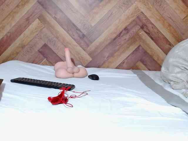 idalisVanucci webcam