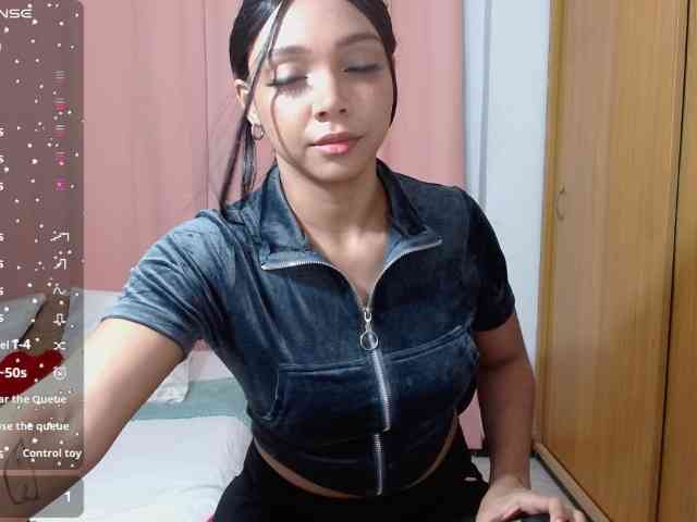 idalisVanucci webcam