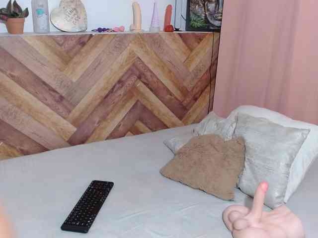 idalisVanucci webcam