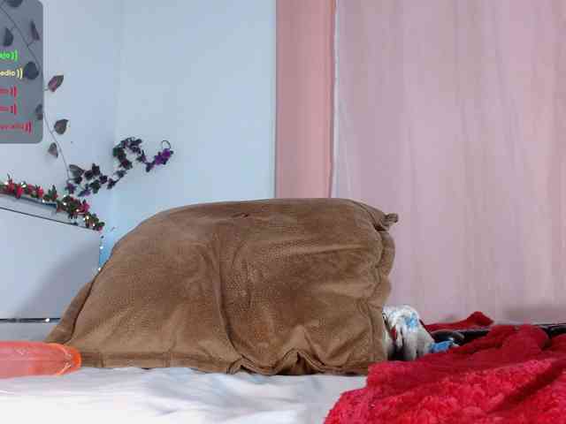 idalisVanucci webcam