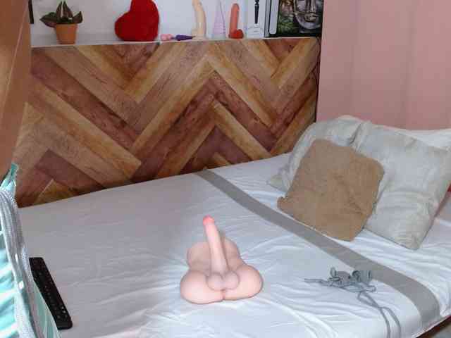 idalisVanucci webcam