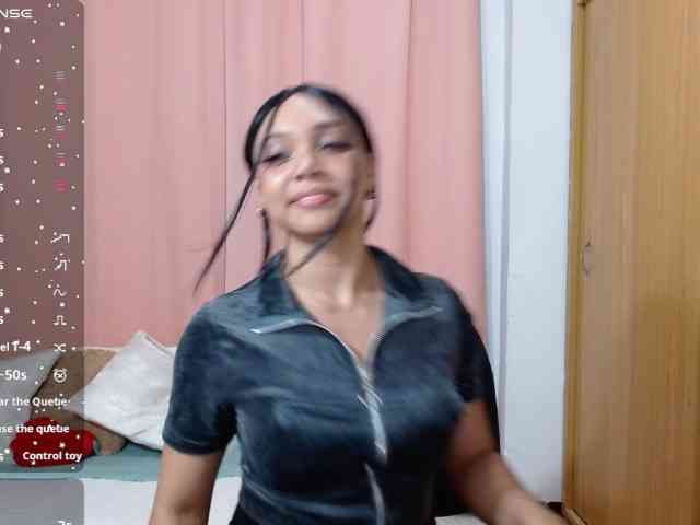 idalisVanucci webcam