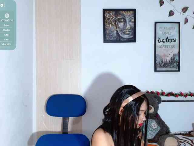 idalisVanucci webcam