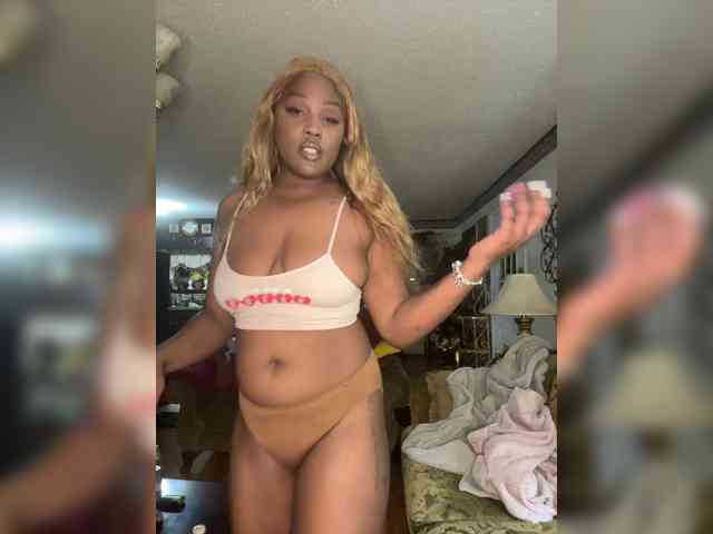 DreamyBritbrat webcam