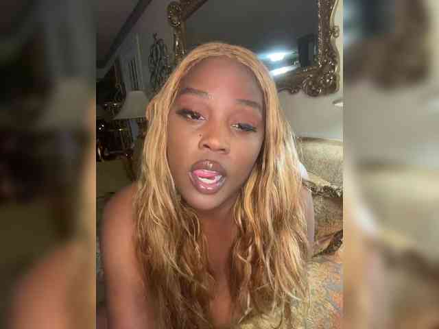 DreamyBritbrat webcam