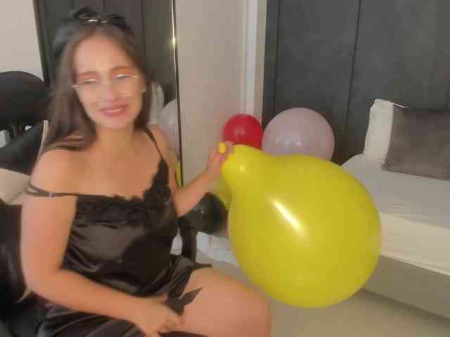 sophia-martinezz webcam