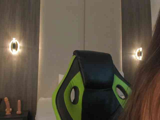 sophia-martinezz webcam