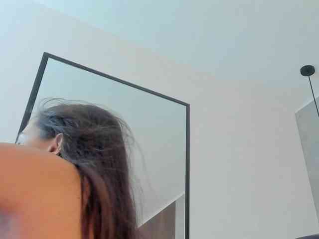 sophia-martinezz webcam