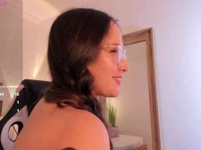 sophia-martinezz webcam