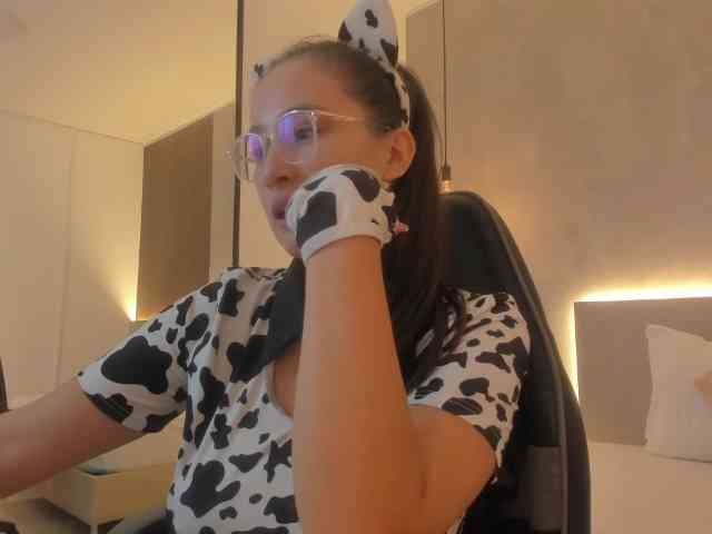 sophia-martinezz webcam