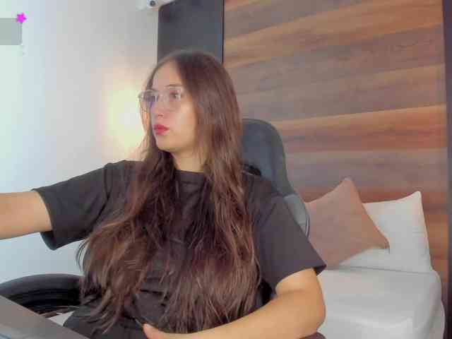 sophia-martinezz sophia-martinezz