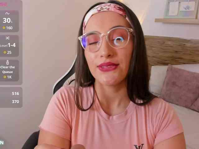 sophia-martinezz webcam