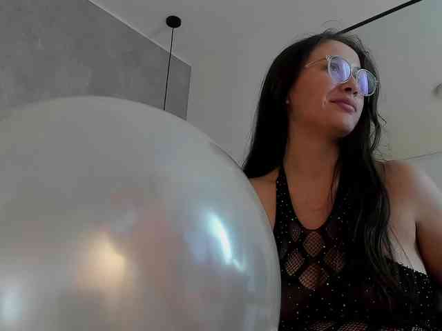 sophia-martinezz webcam