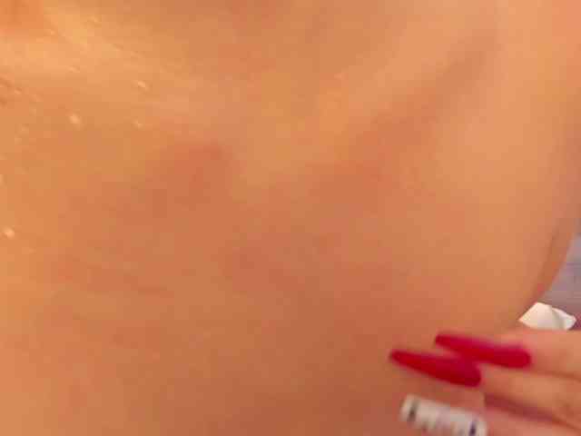 sophia-martinezz webcam