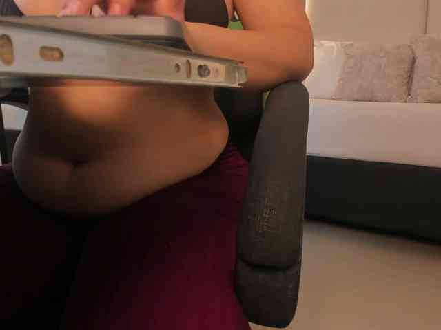 sophia-martinezz webcam