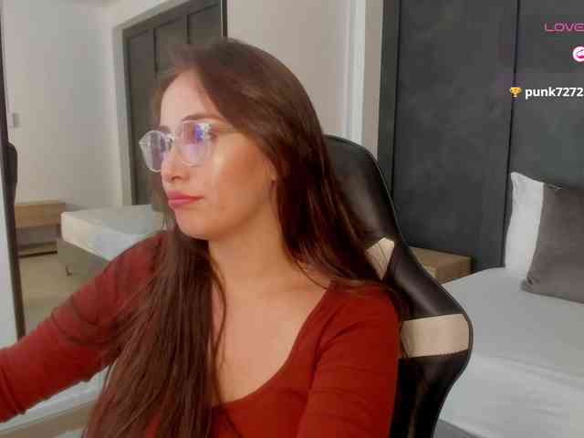 sophia-martinezz webcam