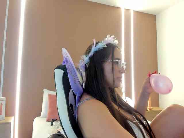 sophia-martinezz webcam