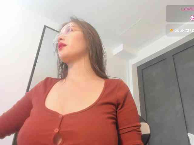 sophia-martinezz webcam