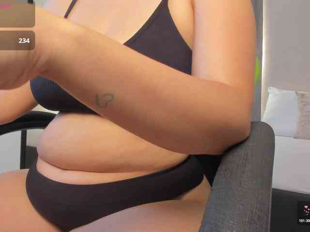 sophia-martinezz webcam