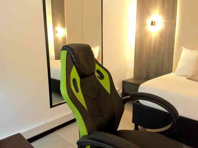 sophia-martinezz webcam